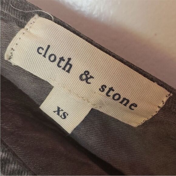 Cloth & Stone Romper - Picture 3 of 3